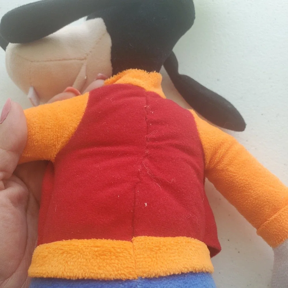Disney Goofy Doo 17-inch Plush, Play Only‎ Red Blue